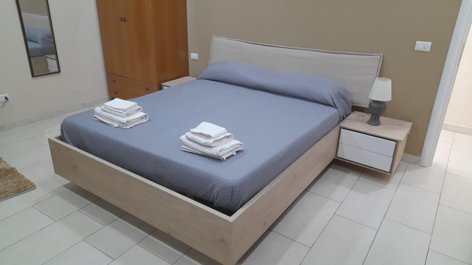 76 Avenue Suites Wi-Fi - Shuttle Reggio di Calabria Exteriér fotografie