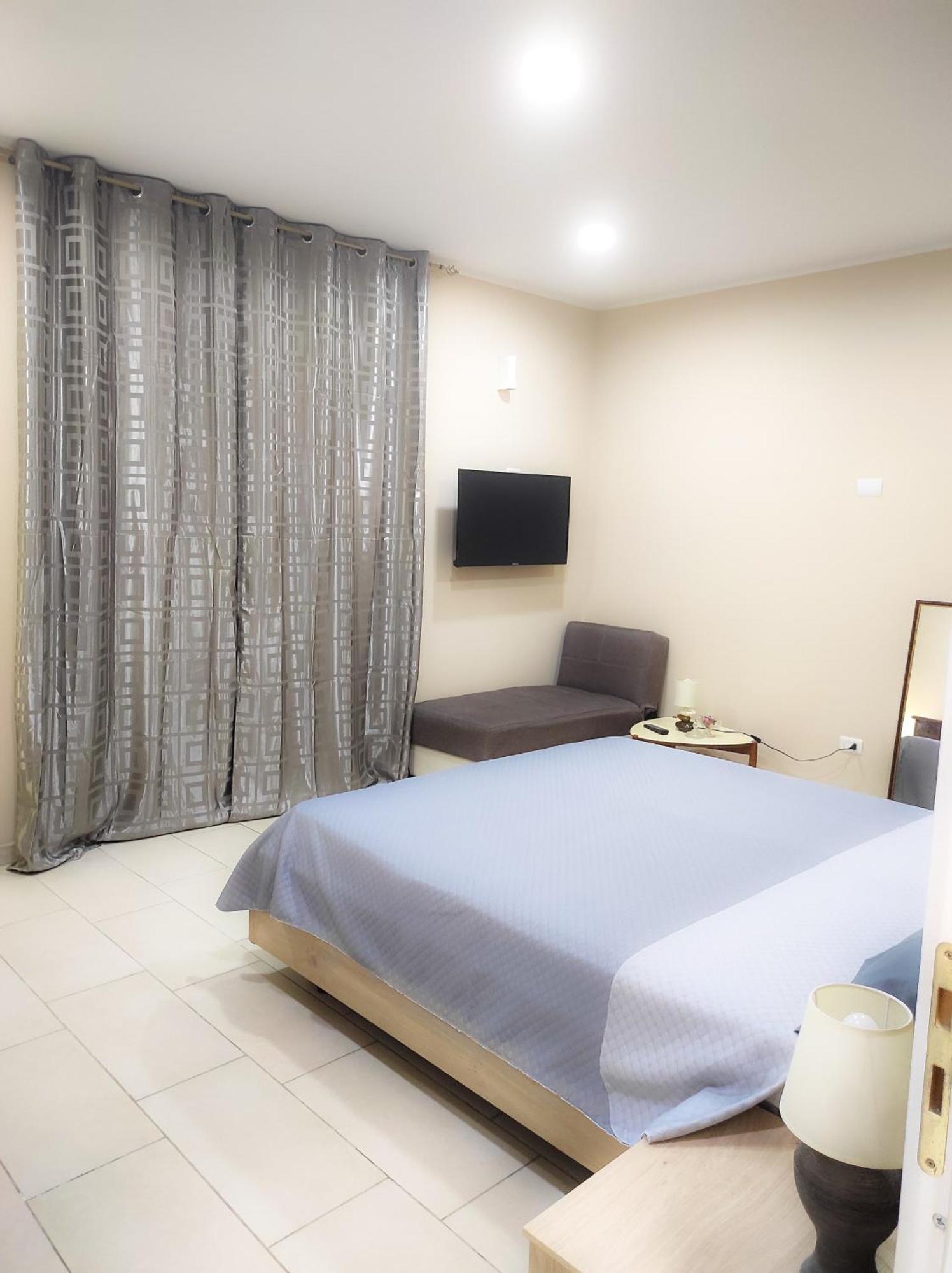 76 Avenue Suites Wi-Fi - Shuttle Reggio di Calabria Exteriér fotografie