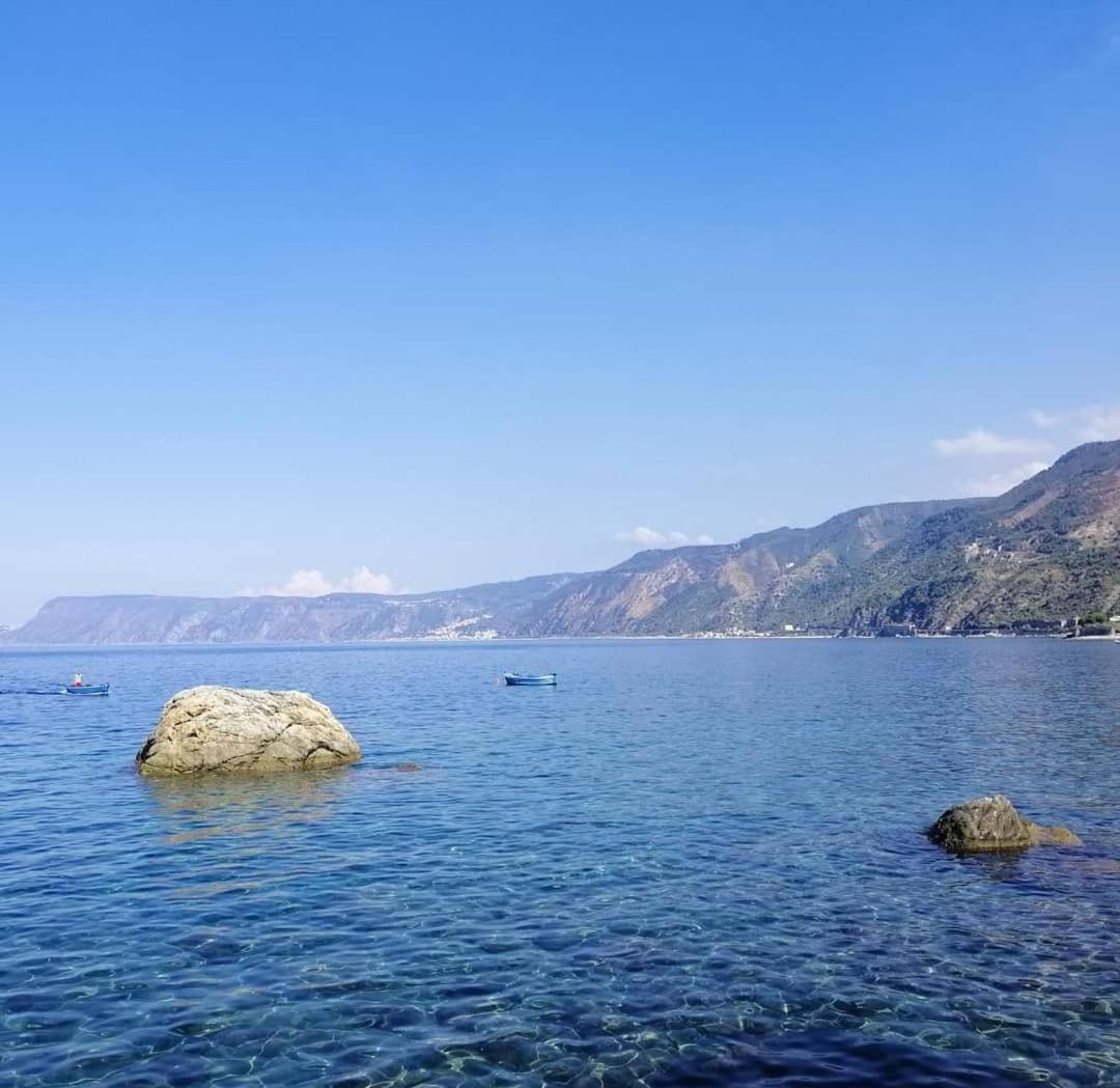 76 Avenue Suites Wi-Fi - Shuttle Reggio di Calabria Exteriér fotografie