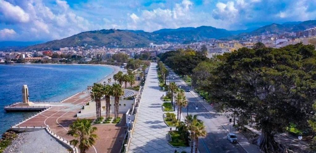 76 Avenue Suites Wi-Fi - Shuttle Reggio di Calabria Exteriér fotografie