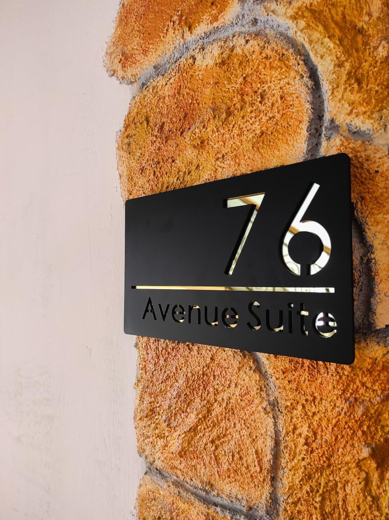 76 Avenue Suites Wi-Fi - Shuttle Reggio di Calabria Exteriér fotografie