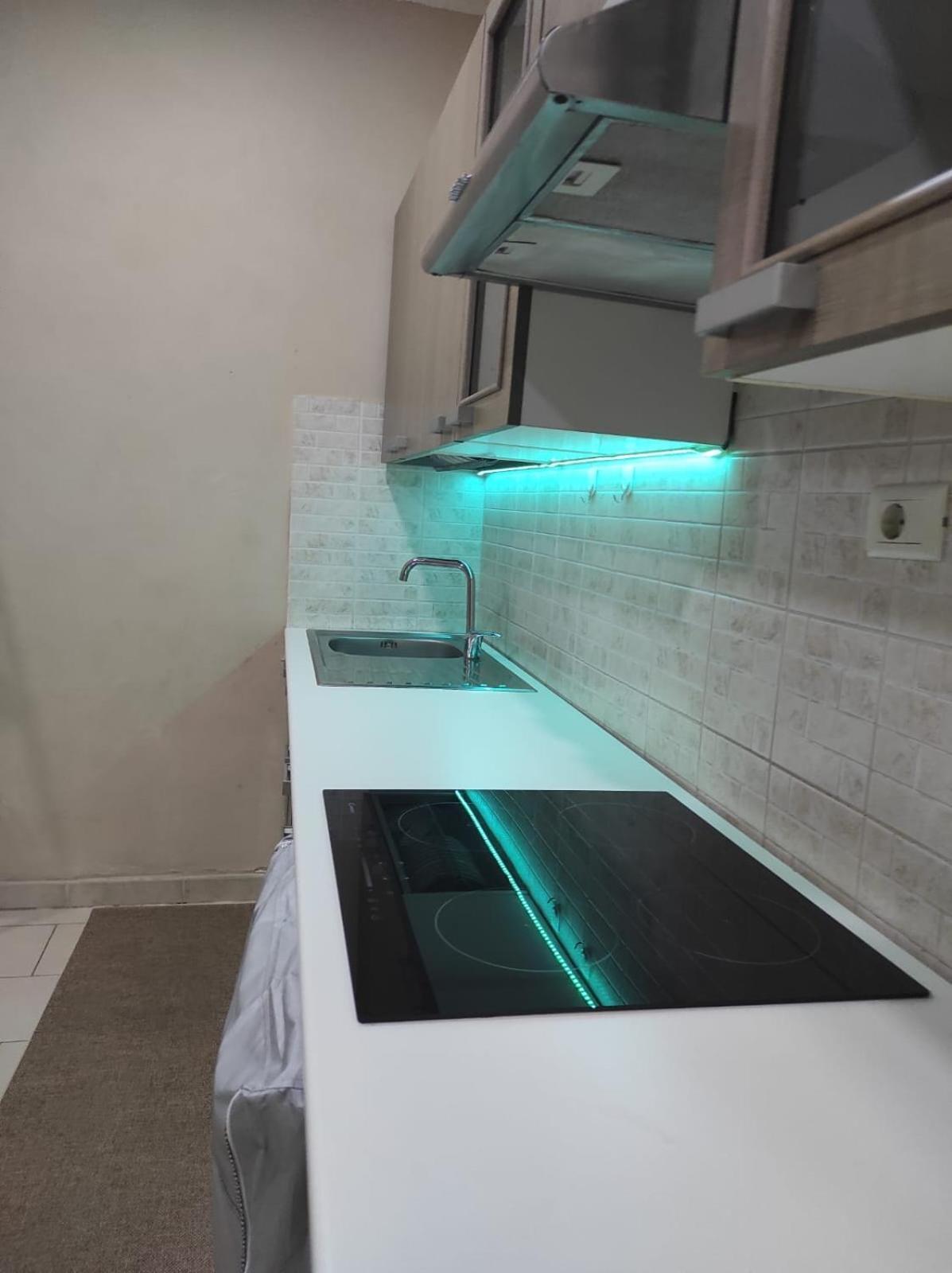 76 Avenue Suites Wi-Fi - Shuttle Reggio di Calabria Exteriér fotografie